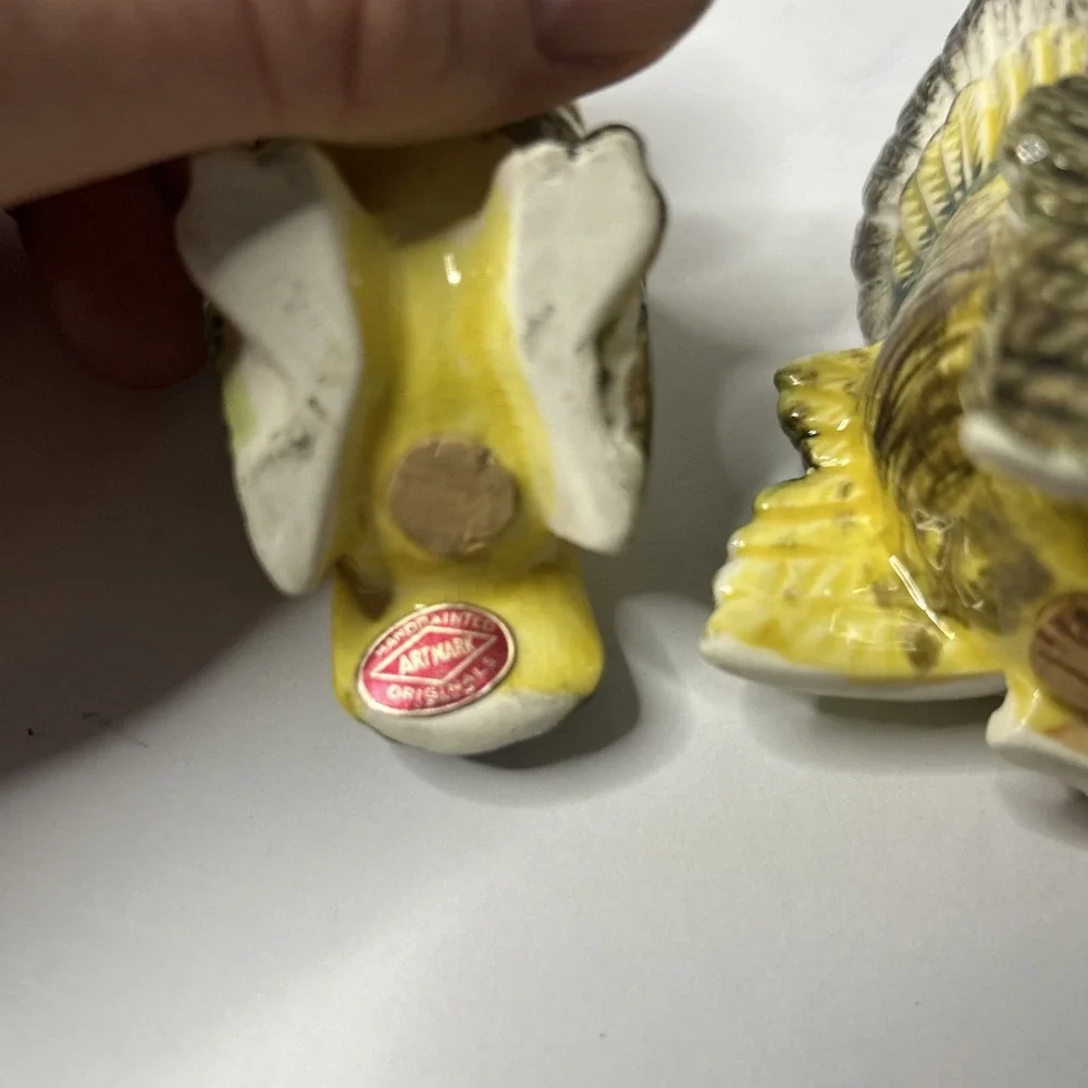 Vintage Ceramic Turkey Figurine Salt & Pepper Shakers Japan